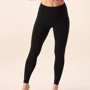 Woolly merino leggings. Women’s medium. 7/8, charcoal, side pockets. $50. EUC